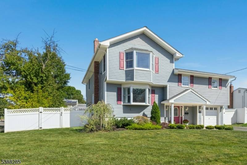 Clark Twp., NJ 07066,783 RIVERBEND DRIVE