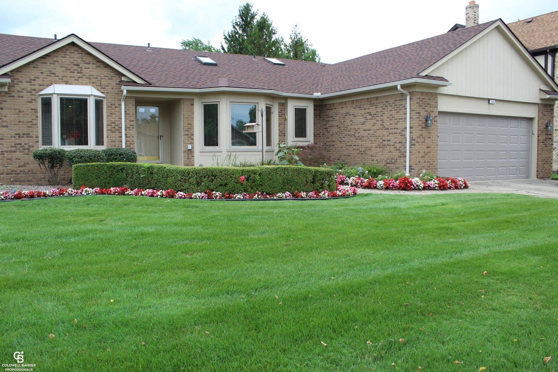 Sterling Heights, MI 48310,2640 COBDEN DRIVE