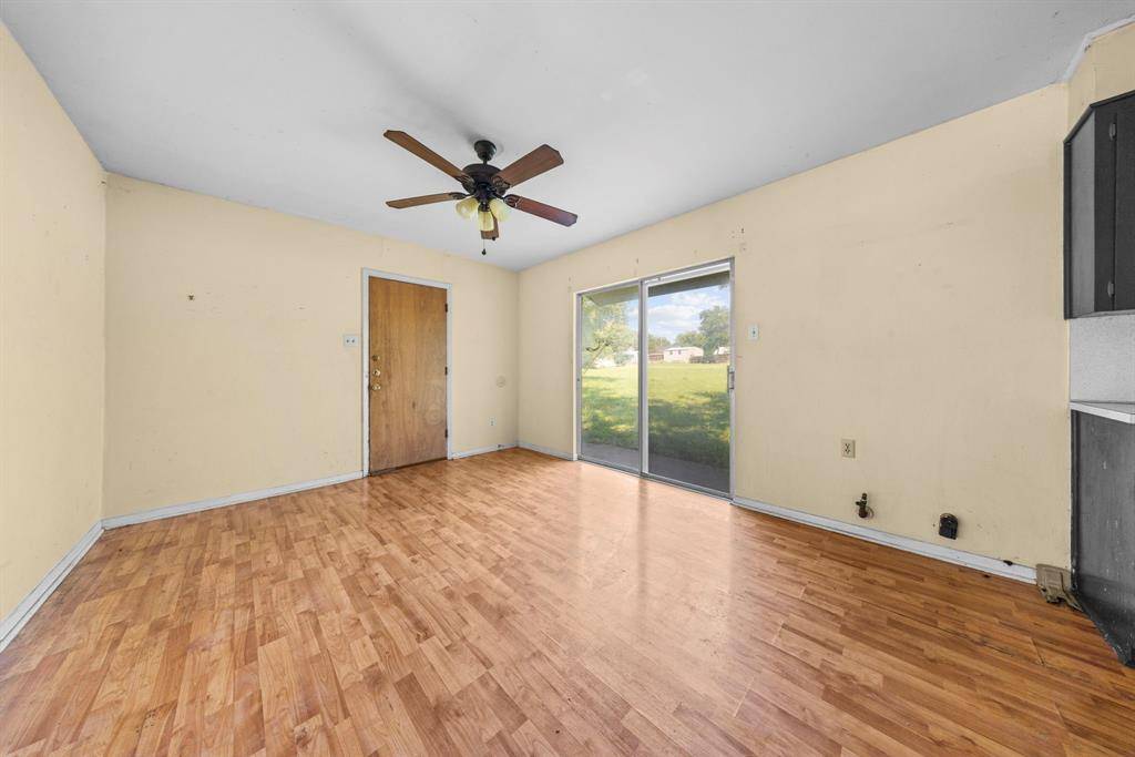 Troy, TX 76579,17 Ellis Avenue