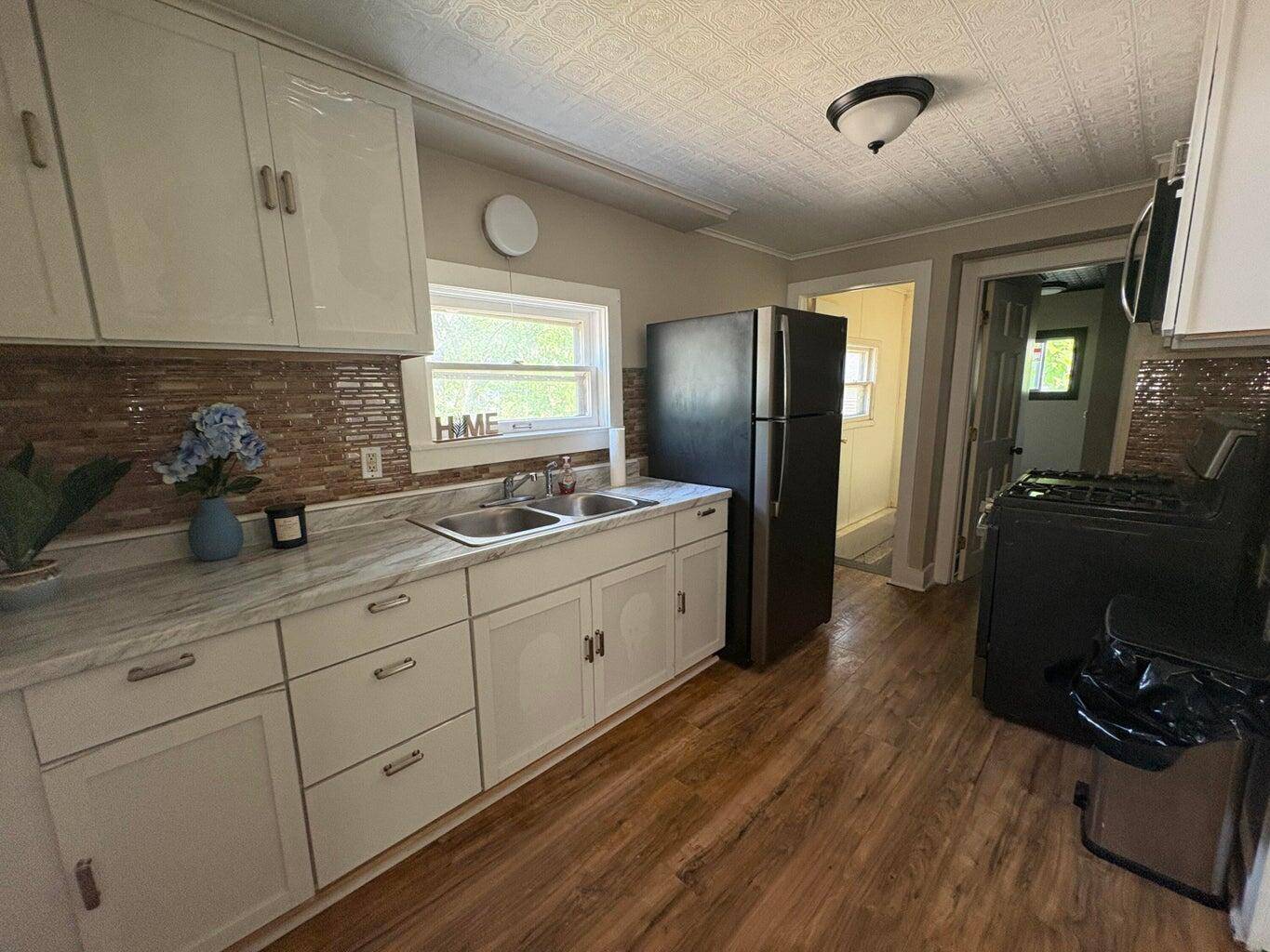 Muskegon, MI 49444,2233 Mcilwraith ST