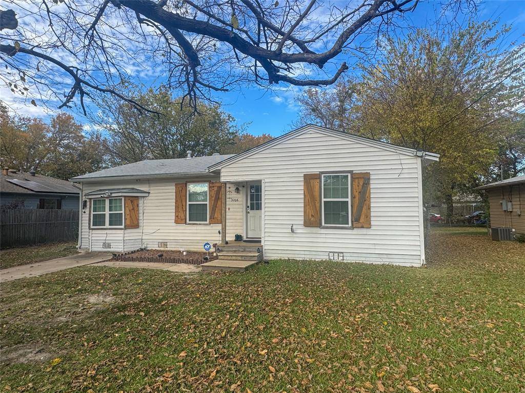 Greenville, TX 75402,3206 Mitchell Street