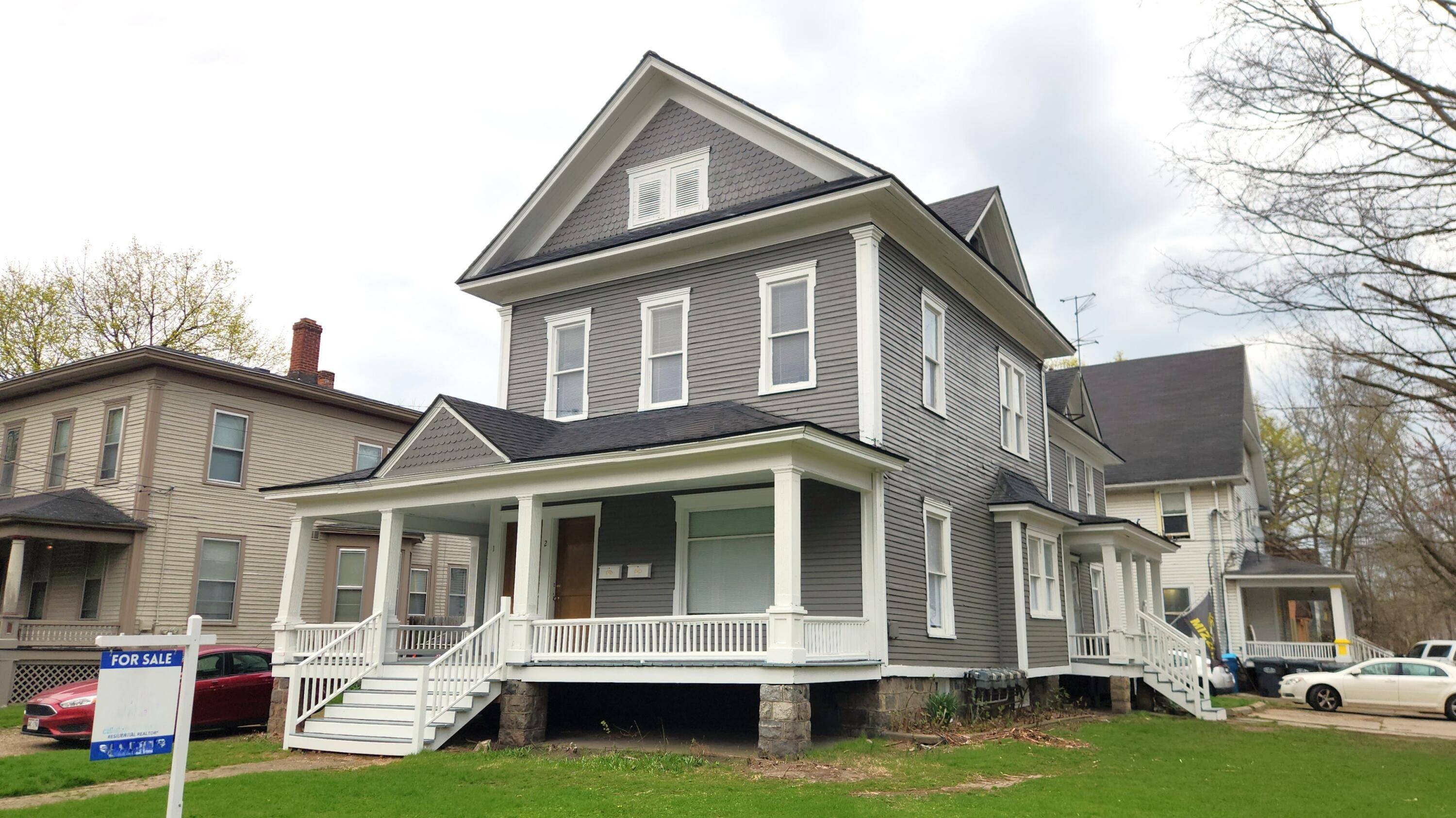 Kalamazoo, MI 49007,727 S Park ST