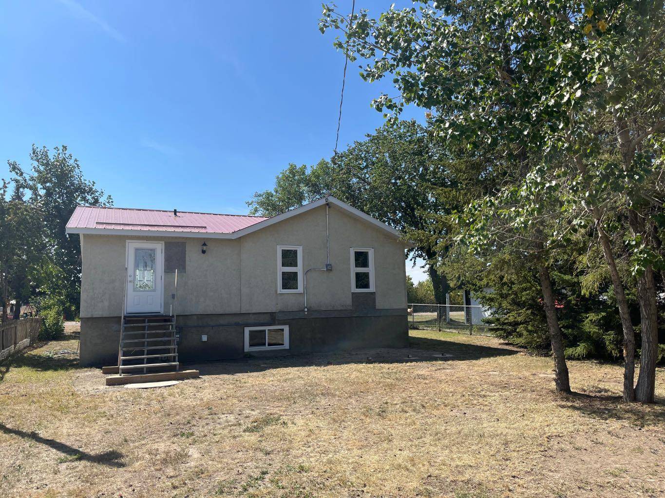 Coutts, AB T0K 0N0,407 1 AVE