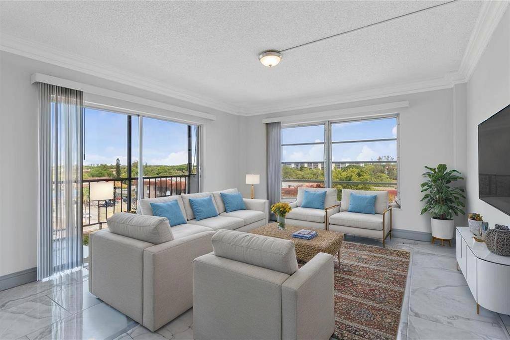 Lauderhill, FL 33319,4174 Inverrary Dr #715