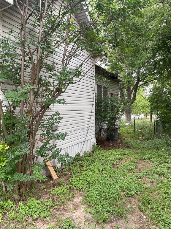 Mart, TX 76664,205 S Carpenter Street