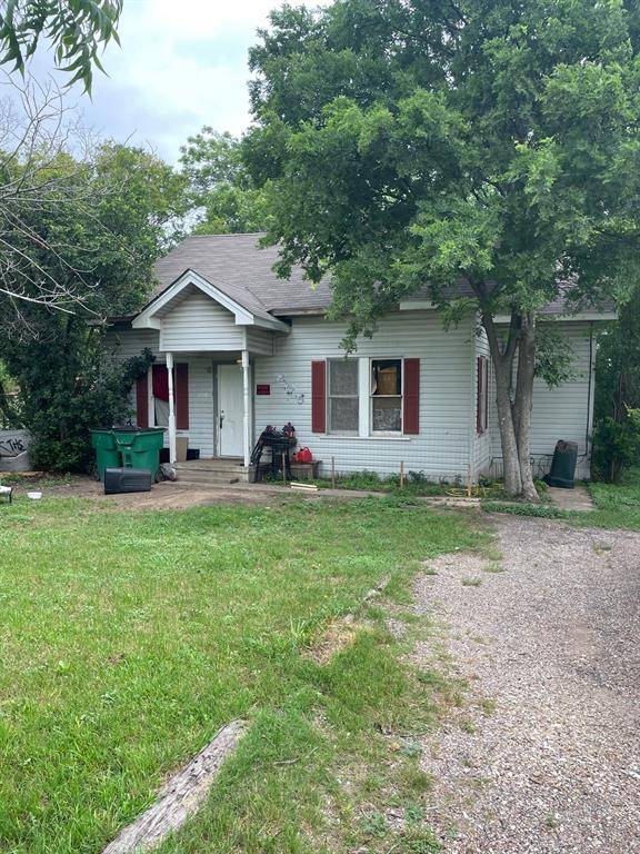 Mart, TX 76664,205 S Carpenter Street