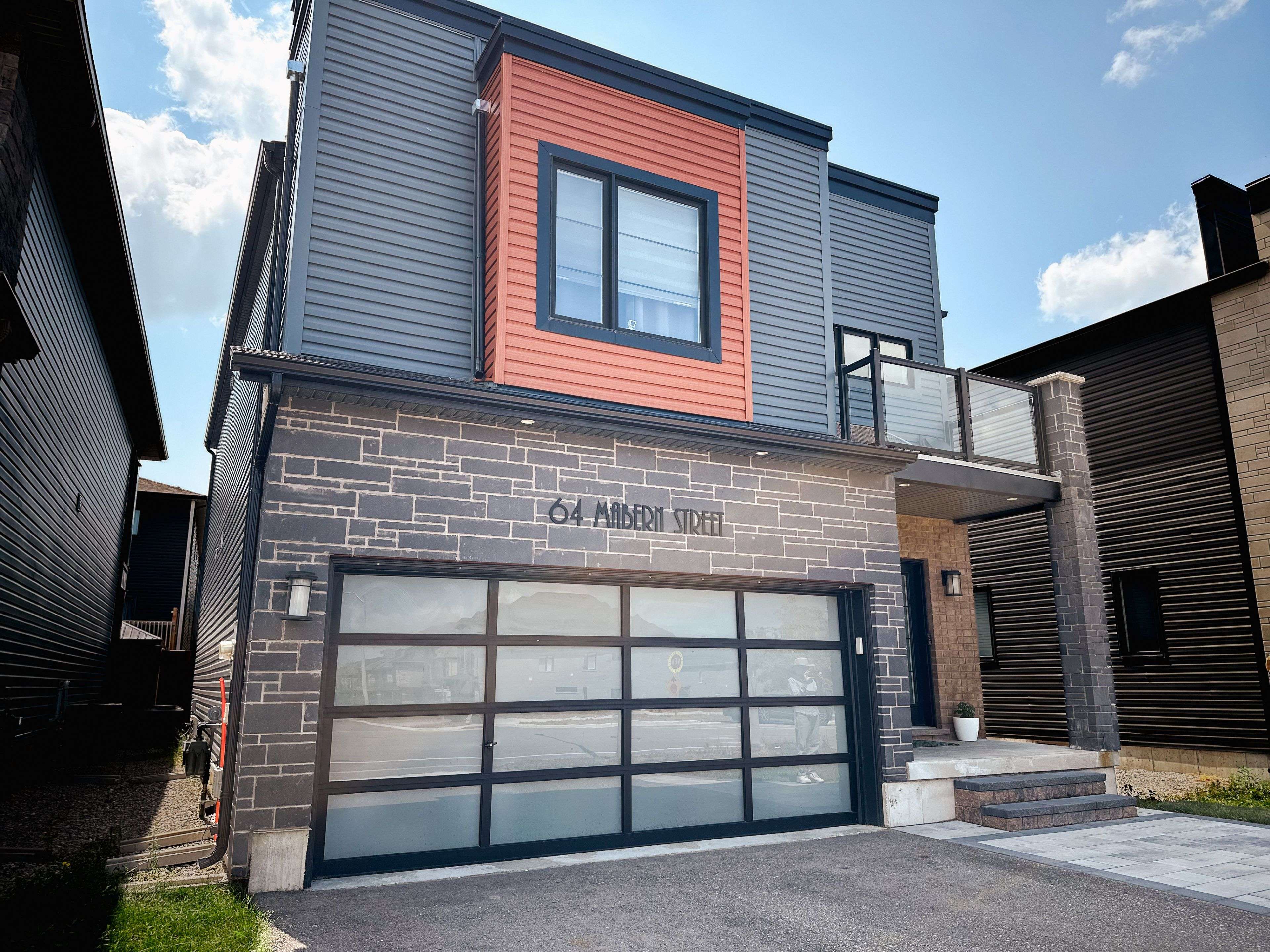 Barrie, ON L9J 0J2,64 Mabern ST