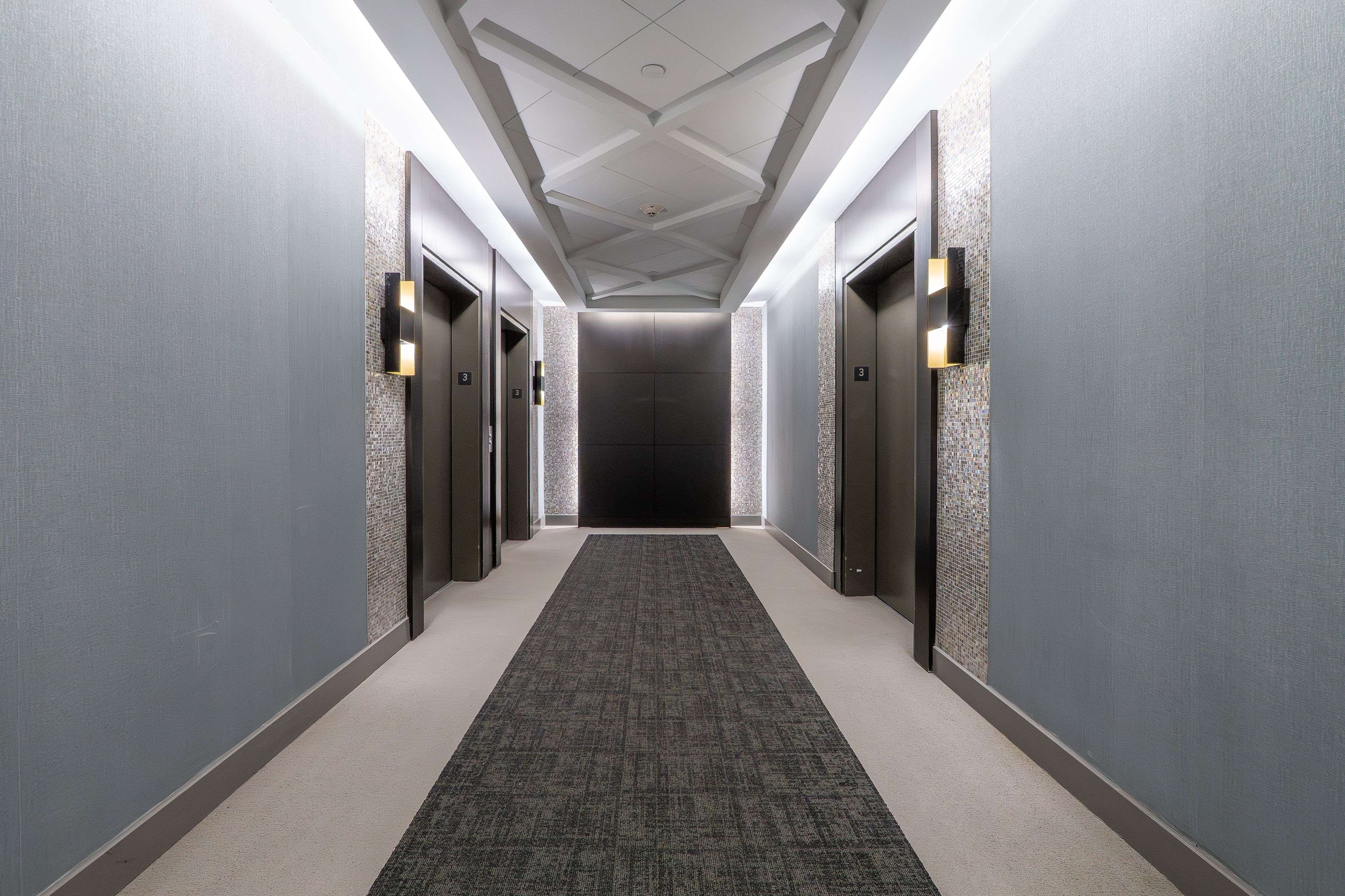 Toronto W01, ON M6S 0A1,1 Old Mill DR #308