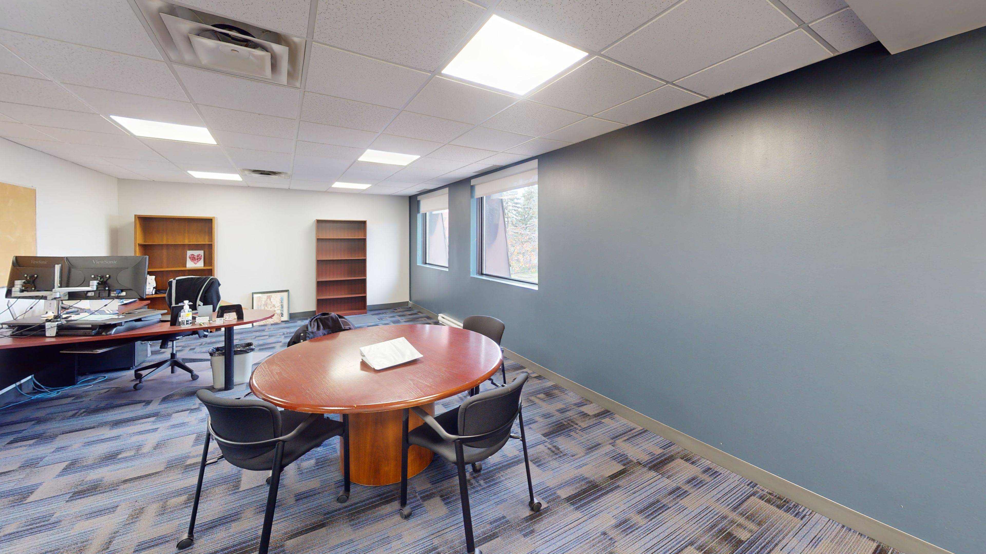 Alta Vista And Area, ON K1G 4G5,1655 Russell RD #200