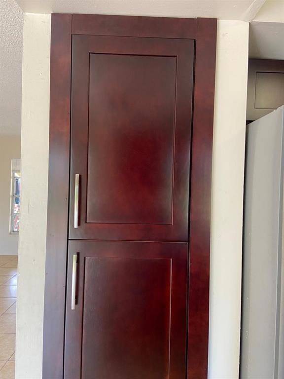 Palm Bay, FL 32905,939 BURN DR