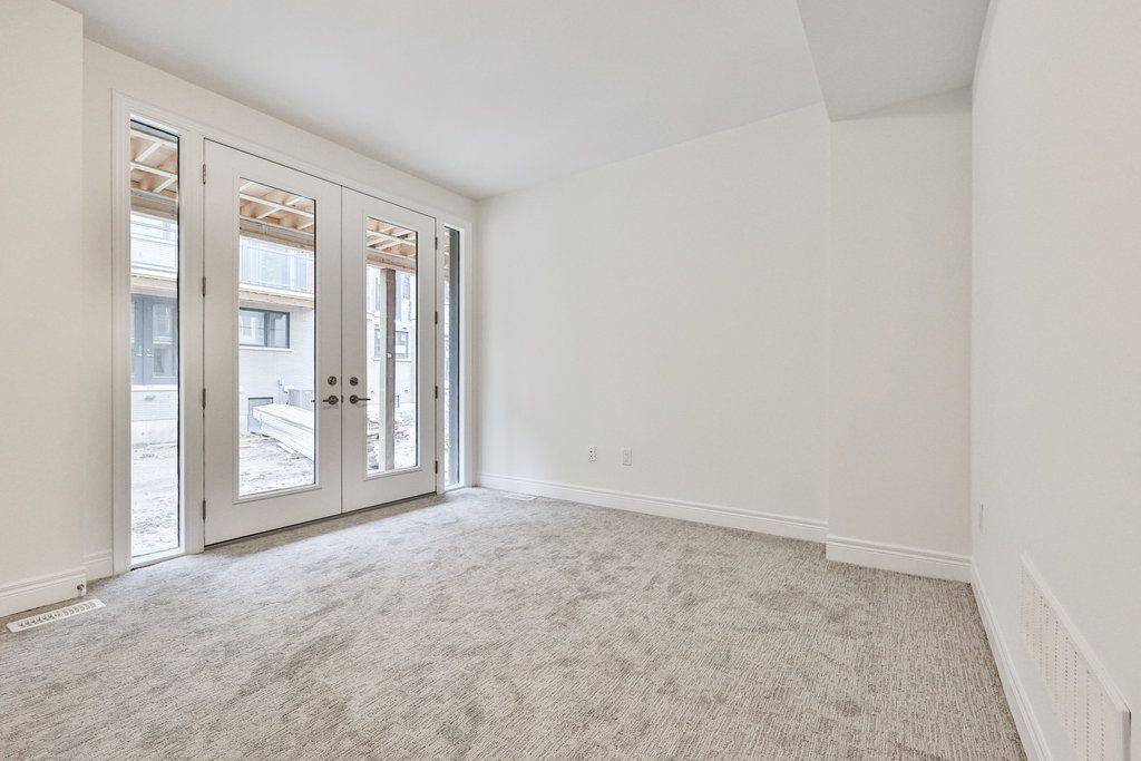 Burlington, ON L7M 2B2,2273 TURNBERRY RD #39