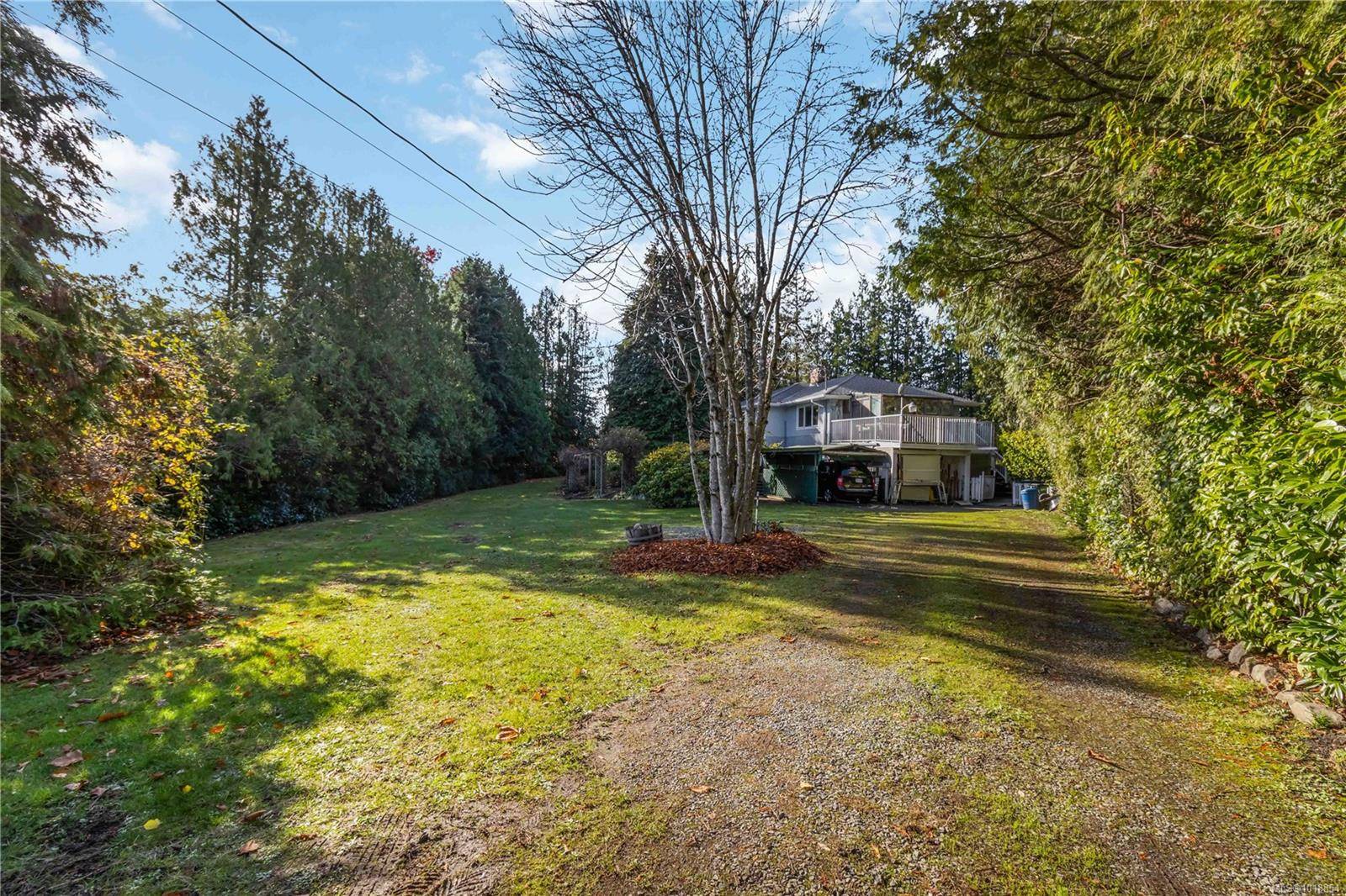 Saanich, BC V8X 2N9,4504 Pachena Pl