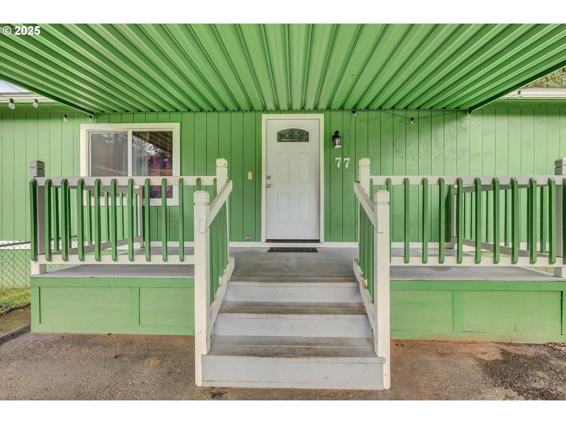 Troutdale, OR 97060,23200 NE SANDY BLVD #77