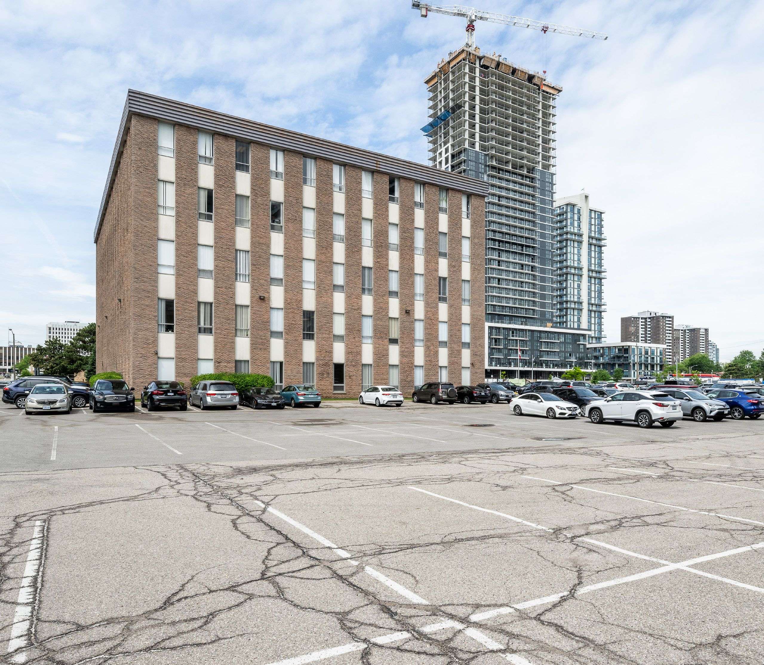 Toronto C15, ON M2J 1P9,150 Consumers RD #107