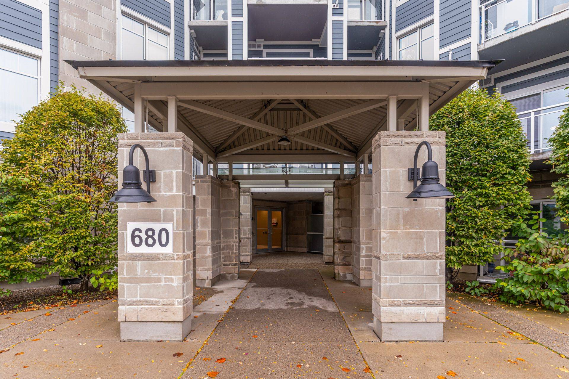 Whitby, ON L1N 0L2,680 Gordon ST #107