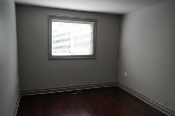 London North, ON N6H 2E8,12 Edith ST