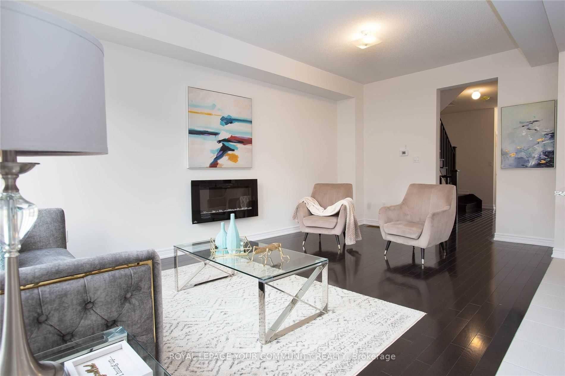 Whitby, ON L1P 0R9,138 Christine Elliott AVE