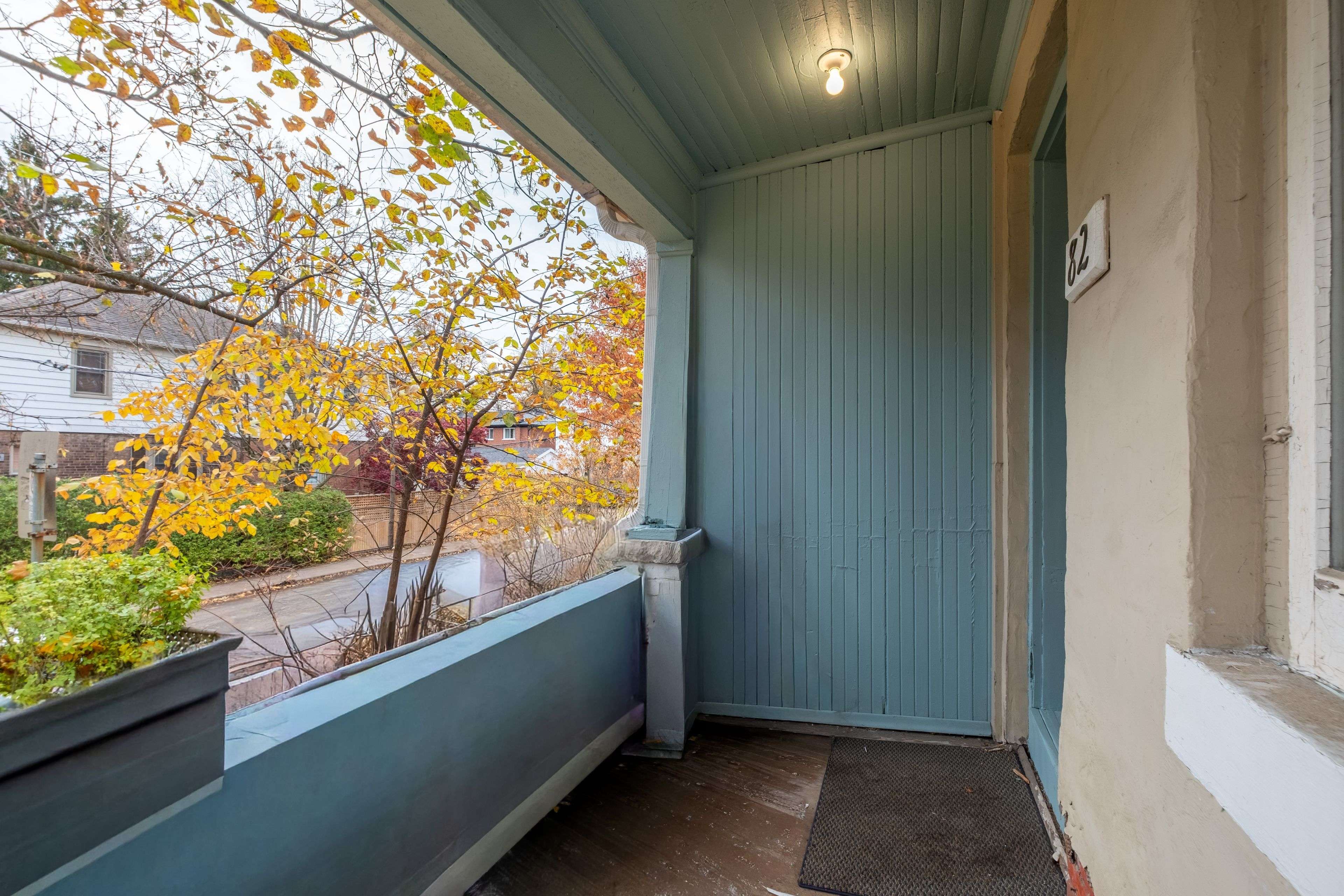 Toronto E01, ON M4J 1C8,82 Shudell AVE