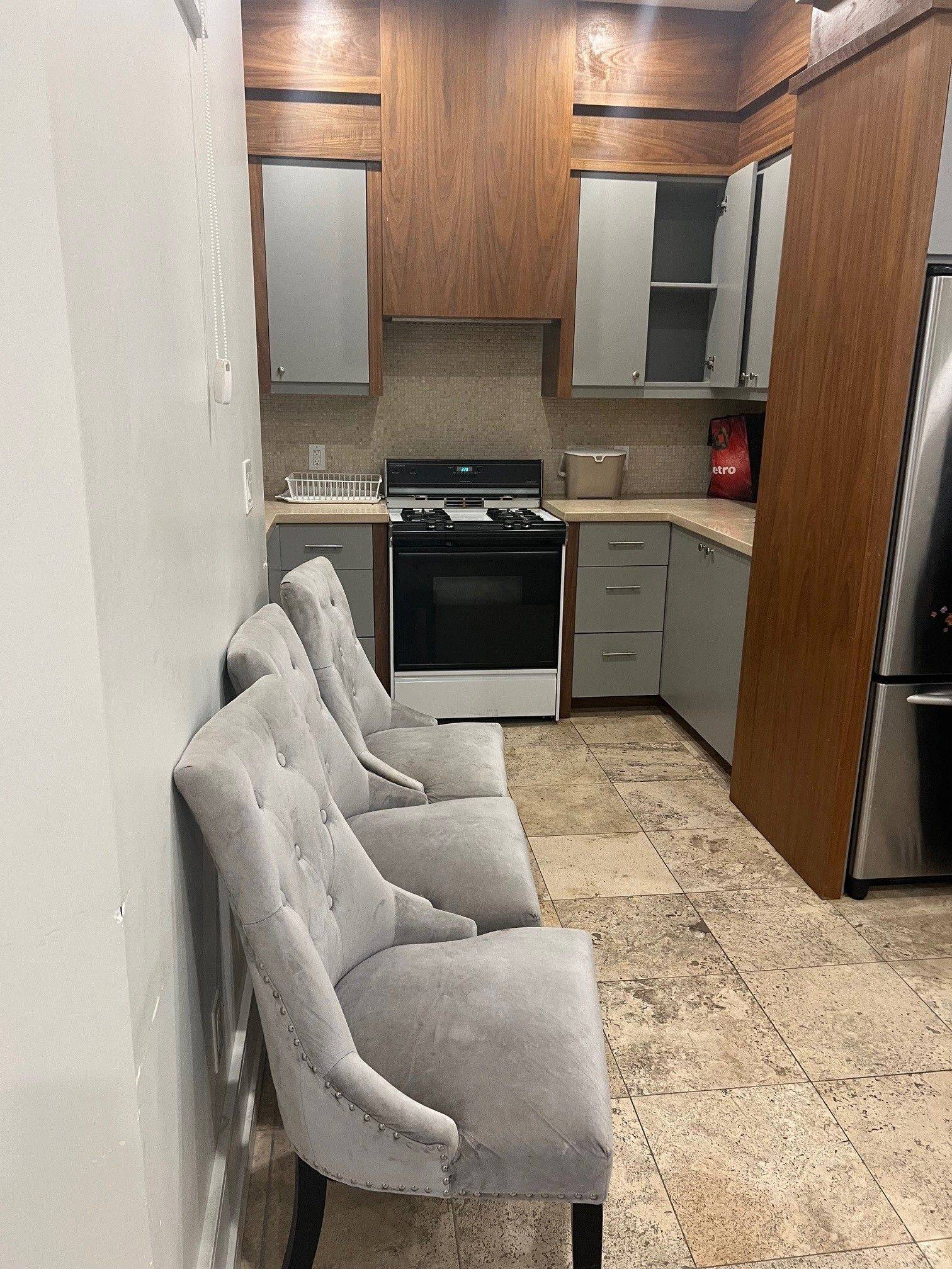 Toronto E07, ON M1S 1V7,94 Marilake DR #Lower