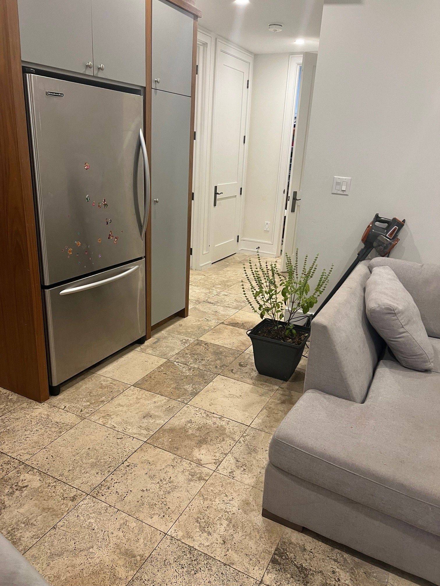 Toronto E07, ON M1S 1V7,94 Marilake DR #Lower