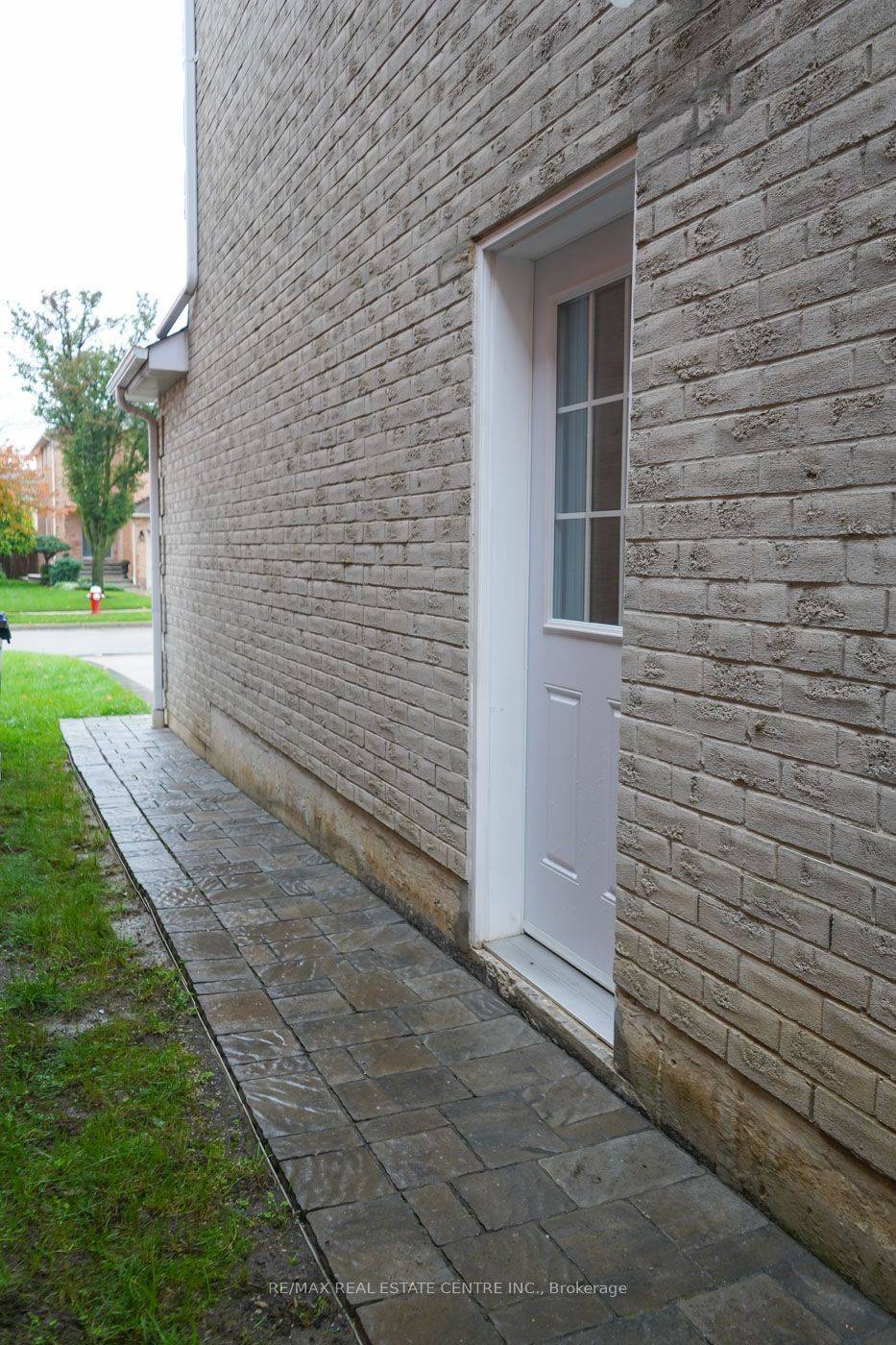 Mississauga, ON L5N 6P3,3153 Shadetree DR