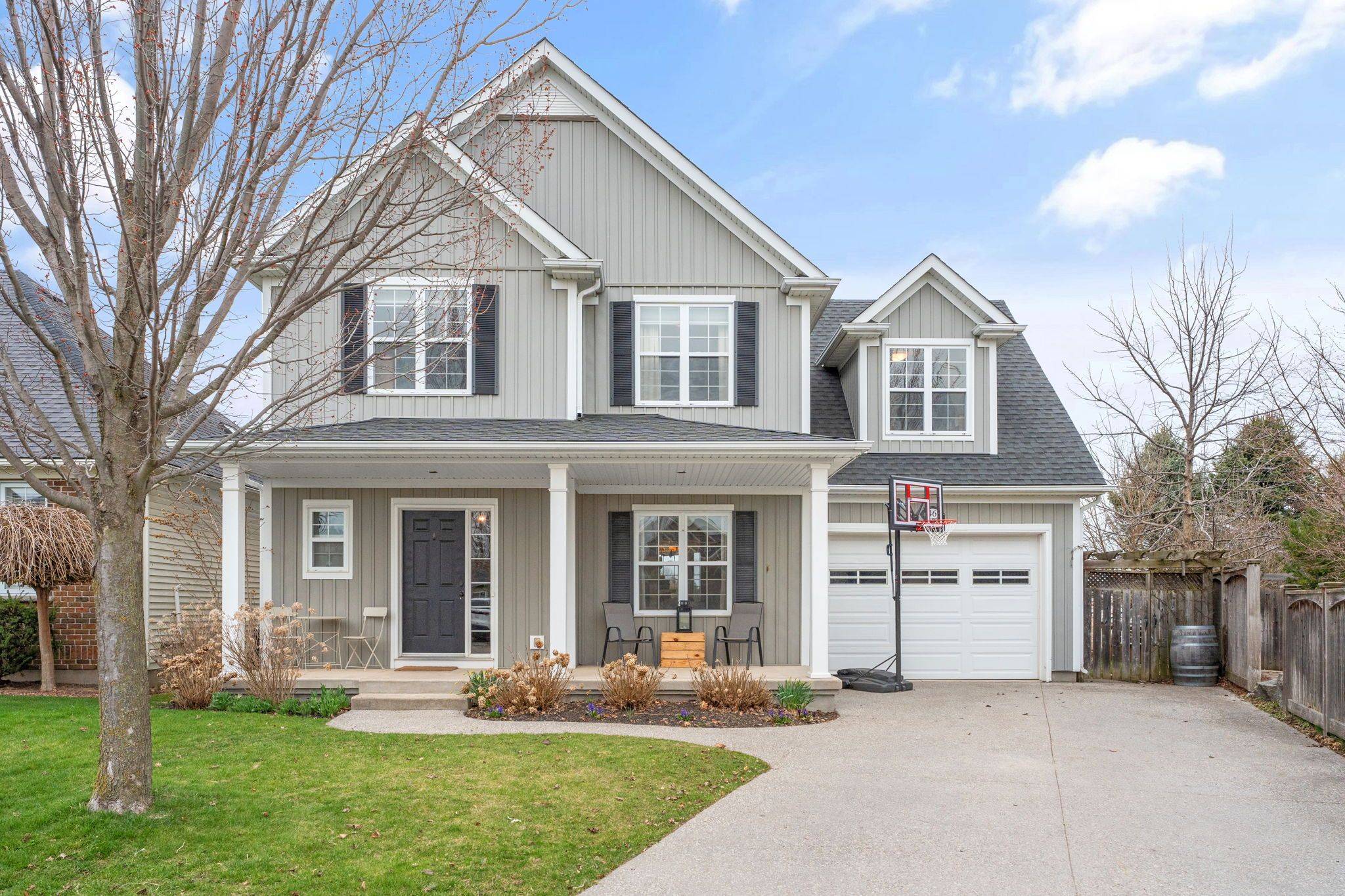 Niagara-on-the-lake, ON L0S 1J0,46 Pinot TRL