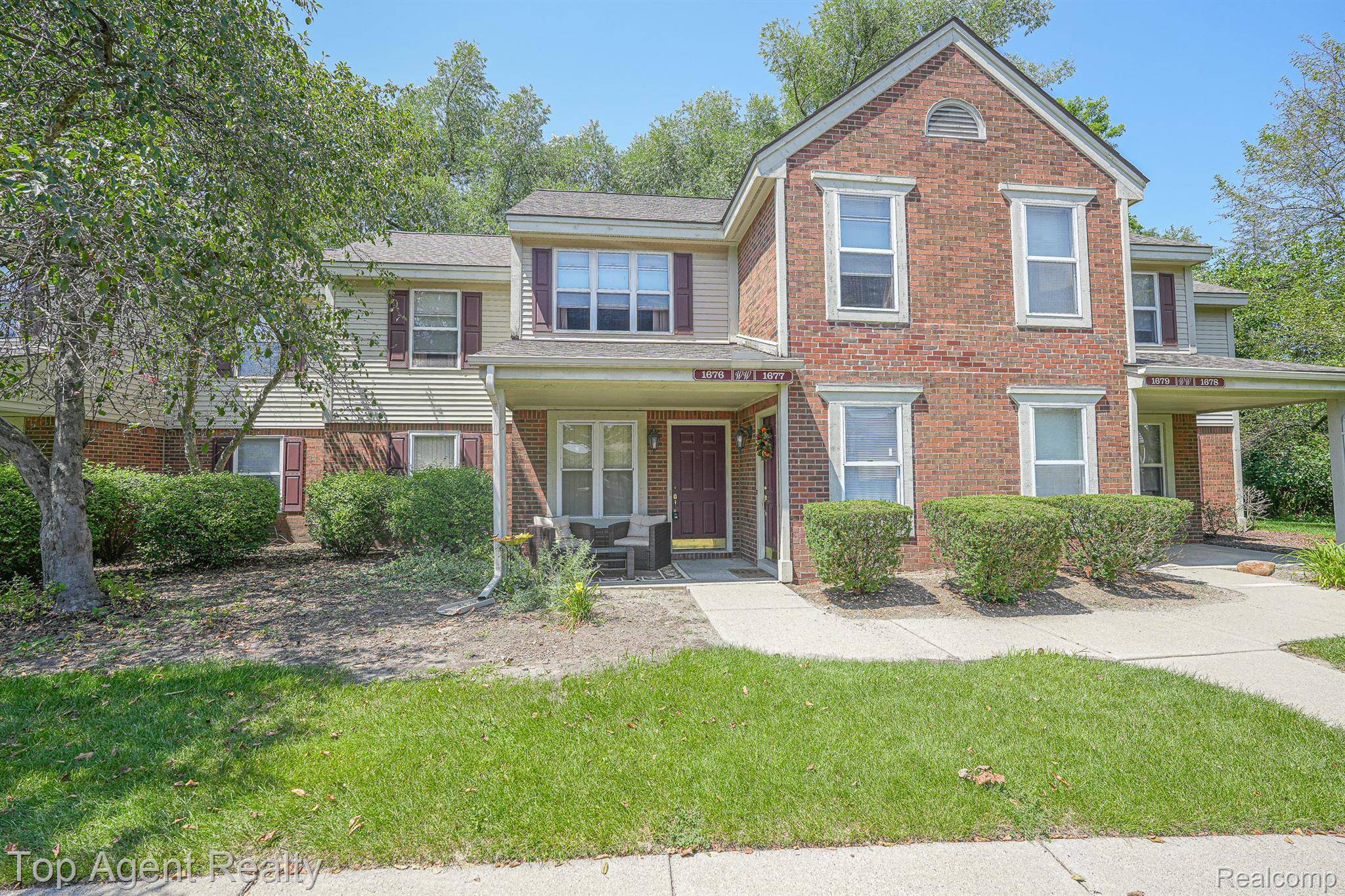 Rochester Hills, MI 48307,1676 CLEMENS CIR