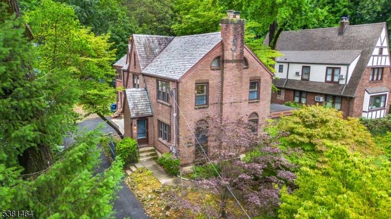 Hackensack City, NJ 07601,269 Poplar Ave