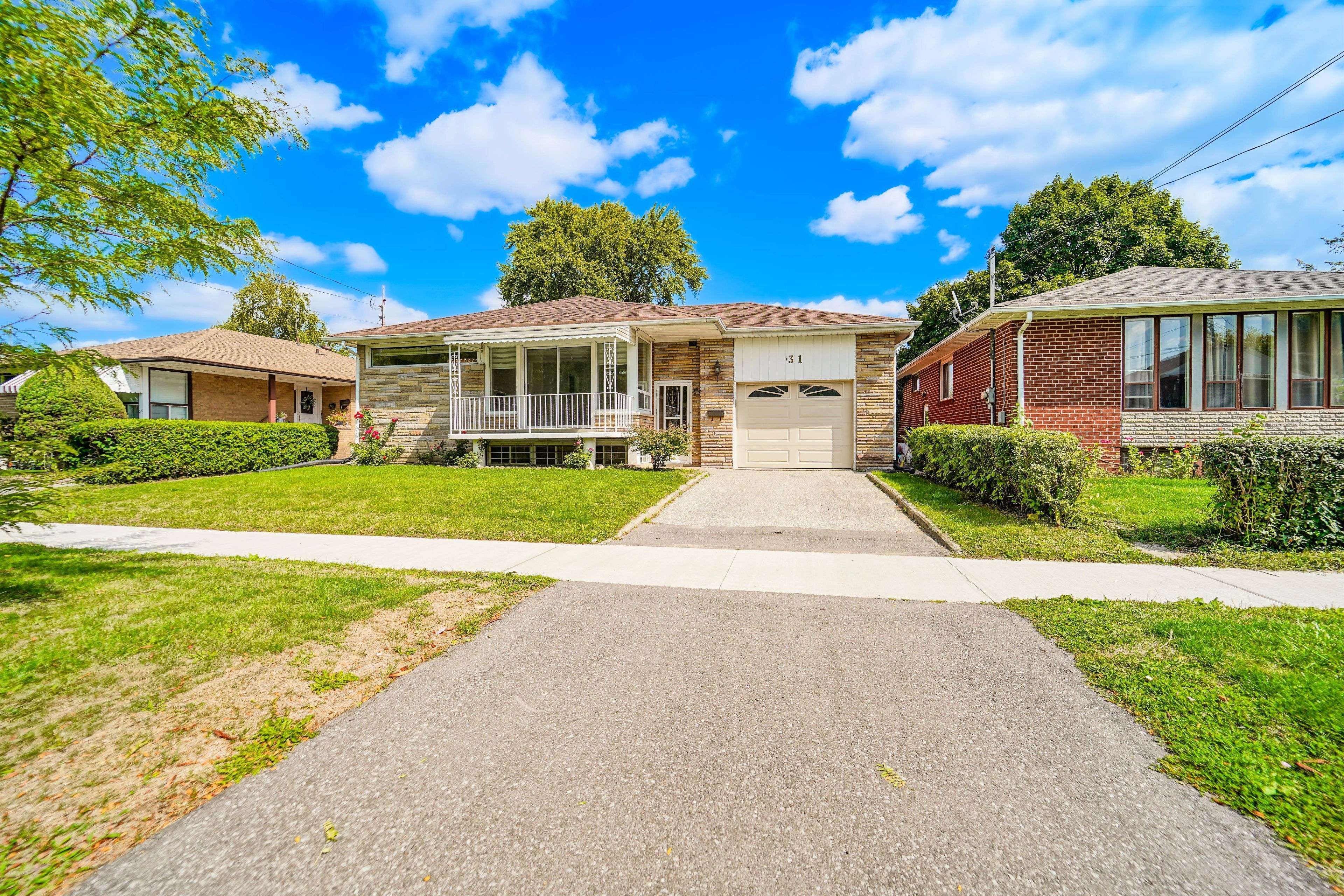 Toronto E04, ON M1R 1M2,31 Tedford DR