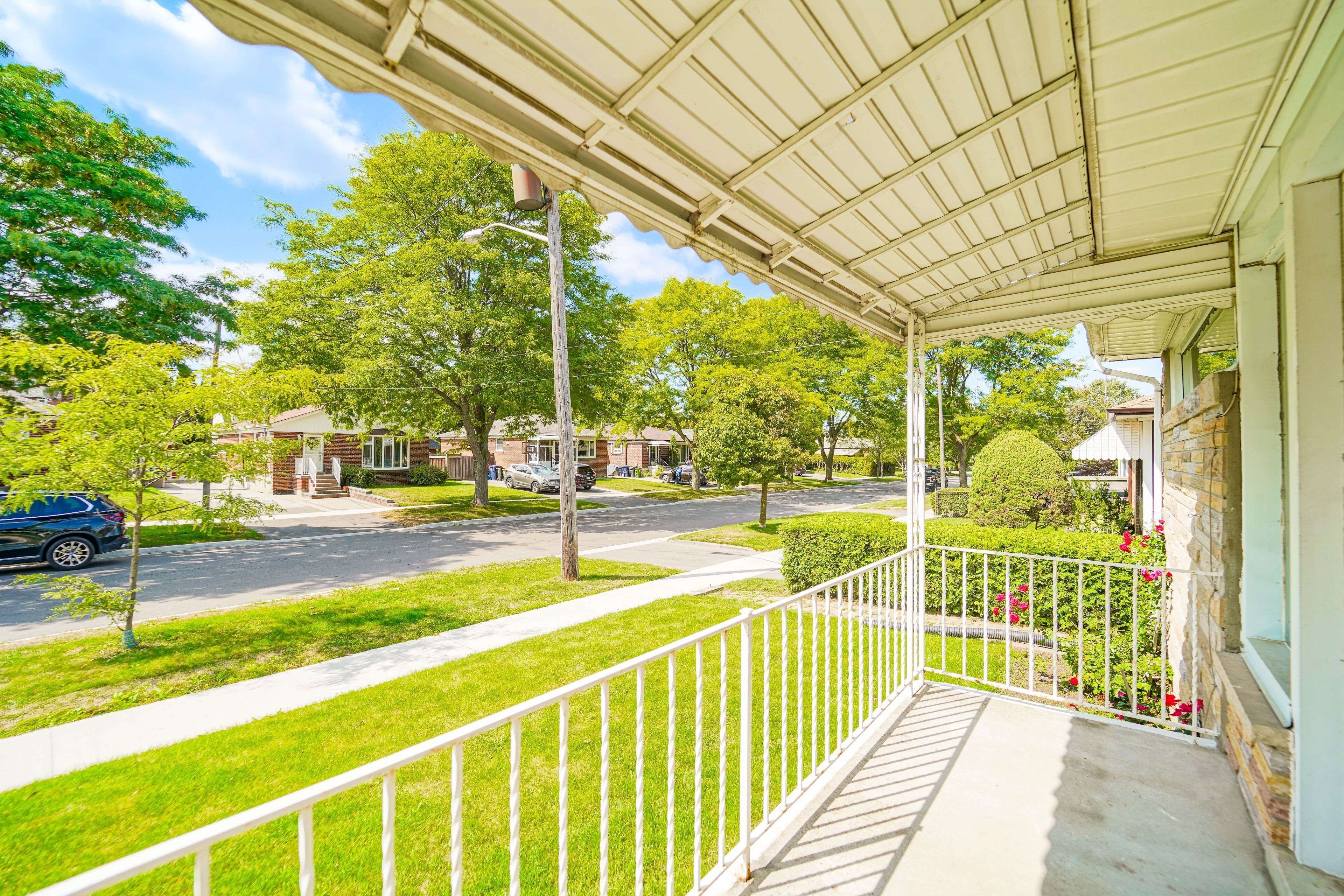 Toronto E04, ON M1R 1M2,31 Tedford DR