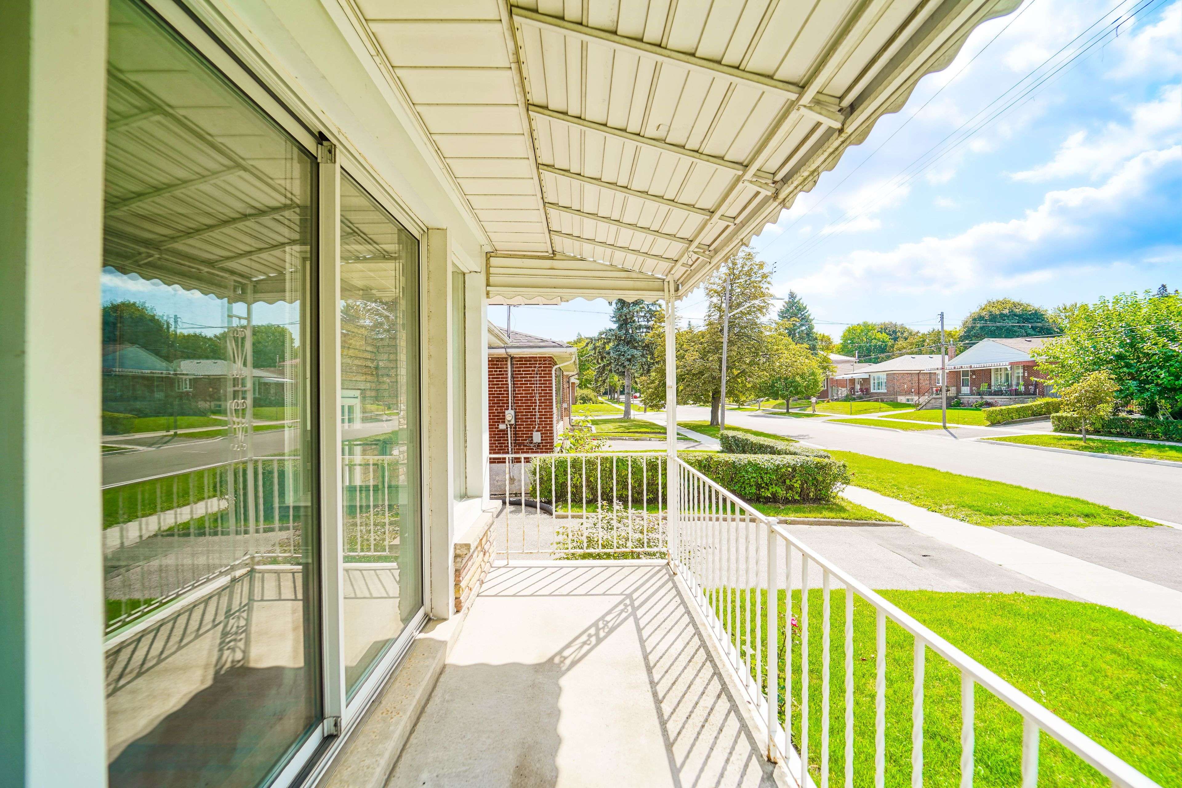 Toronto E04, ON M1R 1M2,31 Tedford DR