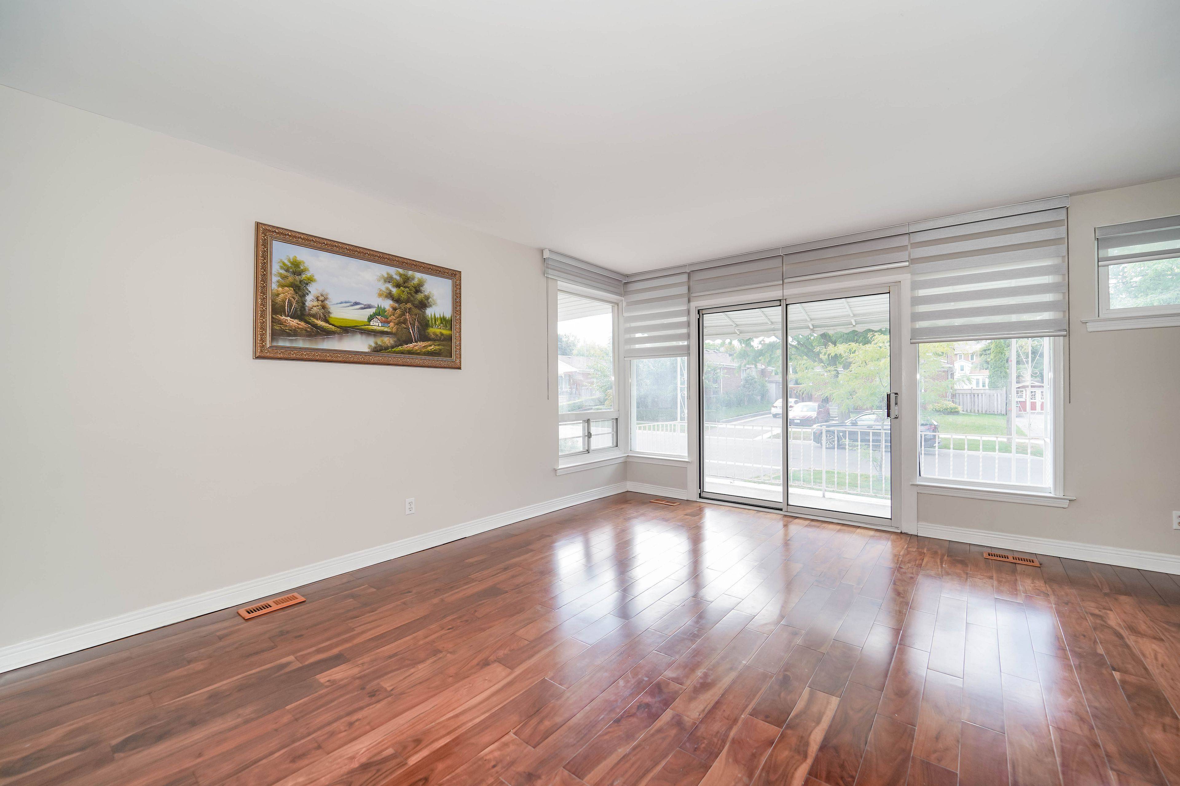 Toronto E04, ON M1R 1M2,31 Tedford DR