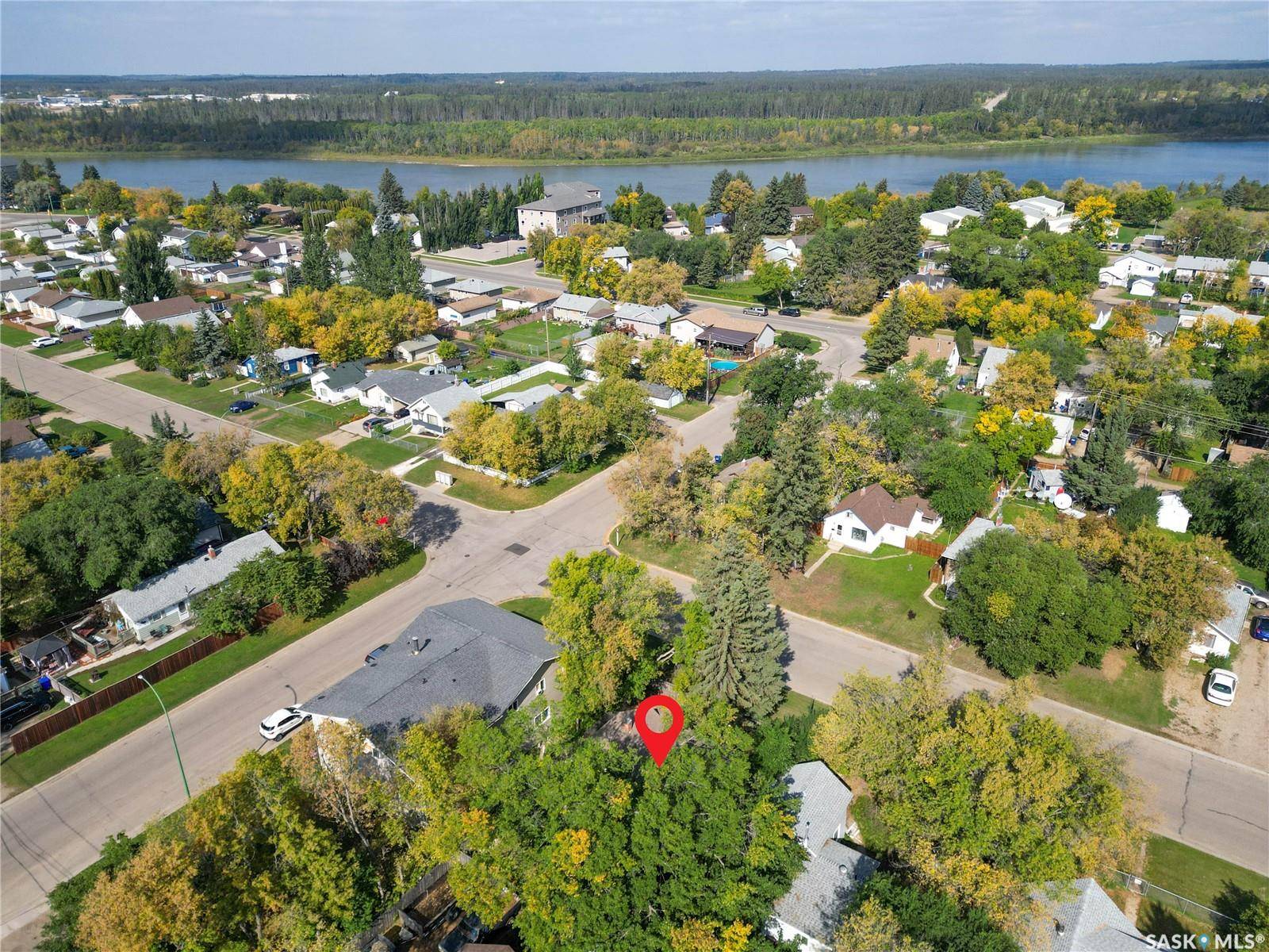 Prince Albert, SK S6V 0M5,707 5th STREET E