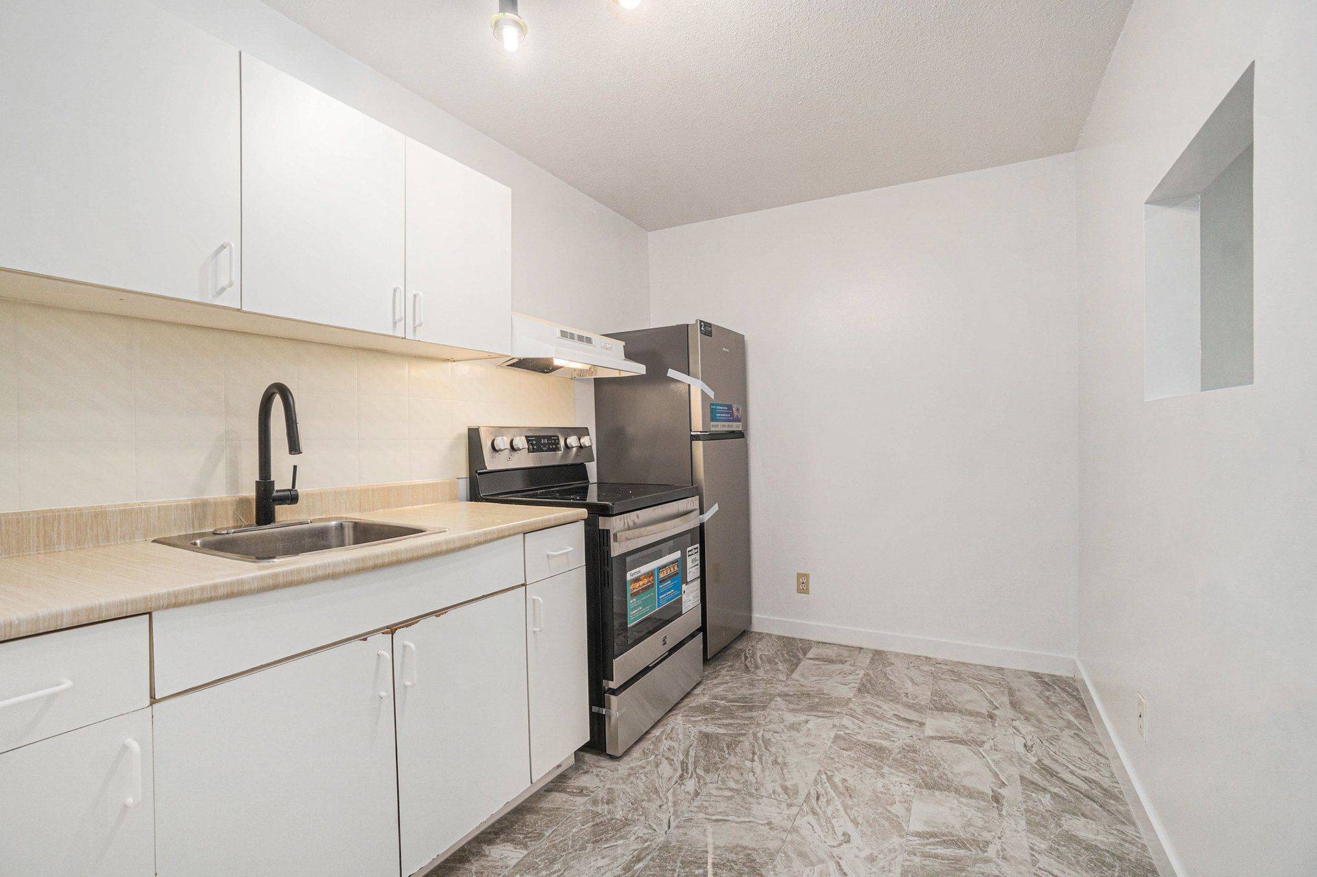 Vanier And Kingsview Park, ON K1L 6P6,185 Mcarthur AVE #A