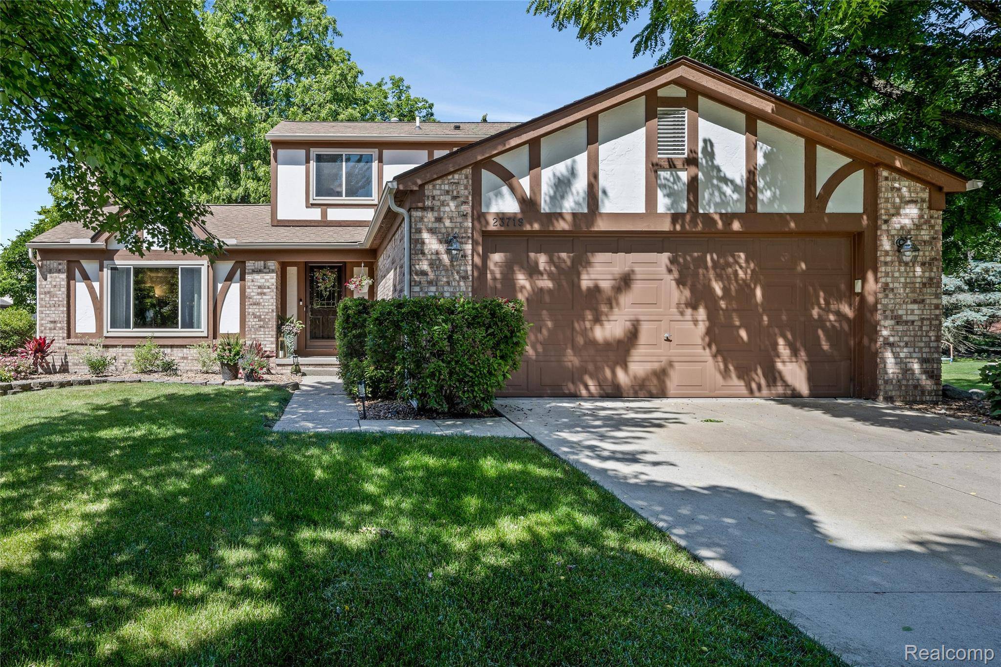 Novi, MI 48375,23719 Harvest CT