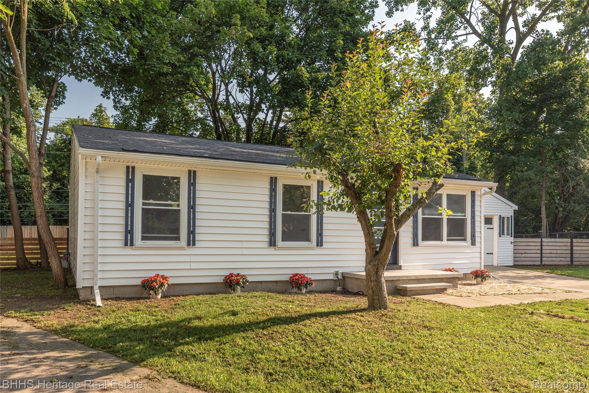 Ann Arbor, MI 48108,12 Trowbridge CT