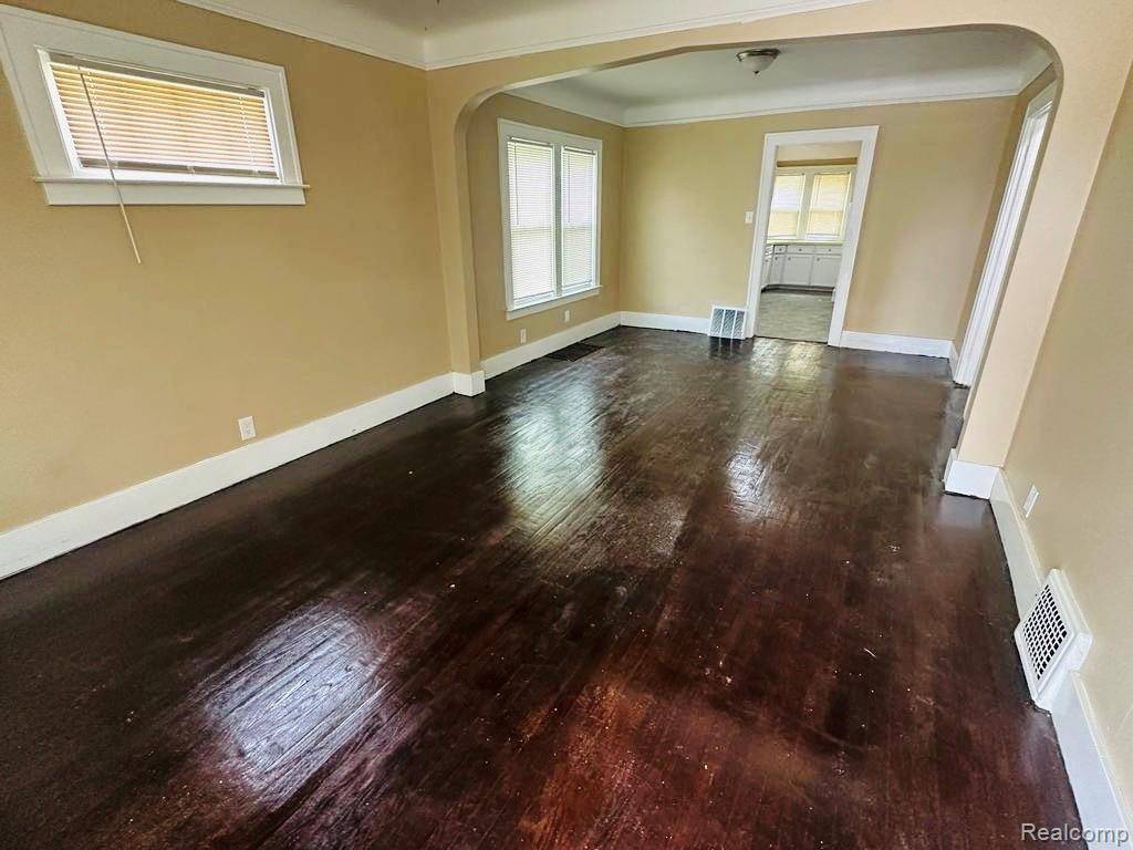 Detroit, MI 48204,8150 Burnette ST