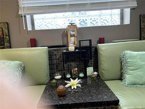 Hurst, TX 76053,117 Melbourne