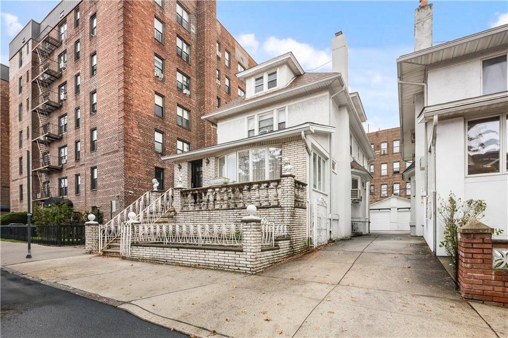 Brooklyn, NY 11209,562 84th ST