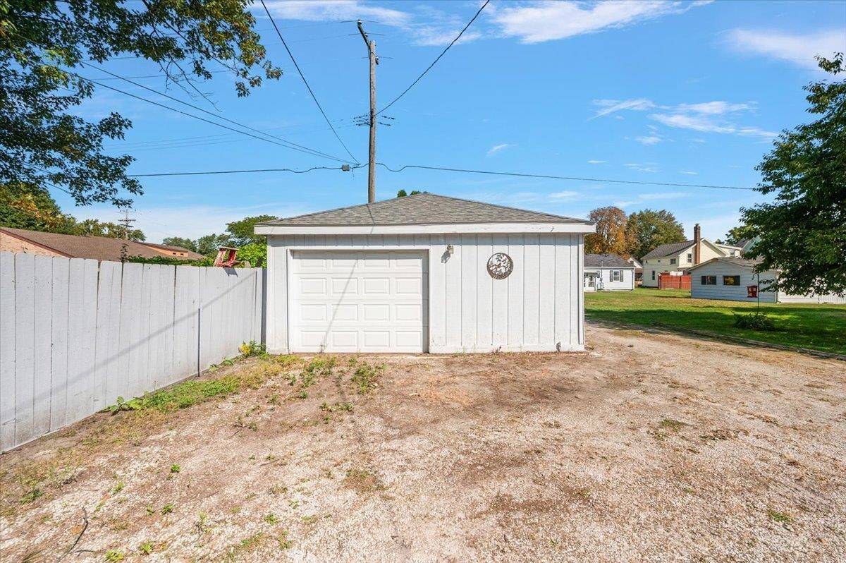 Marine City, MI 48039,336 Chartier RD