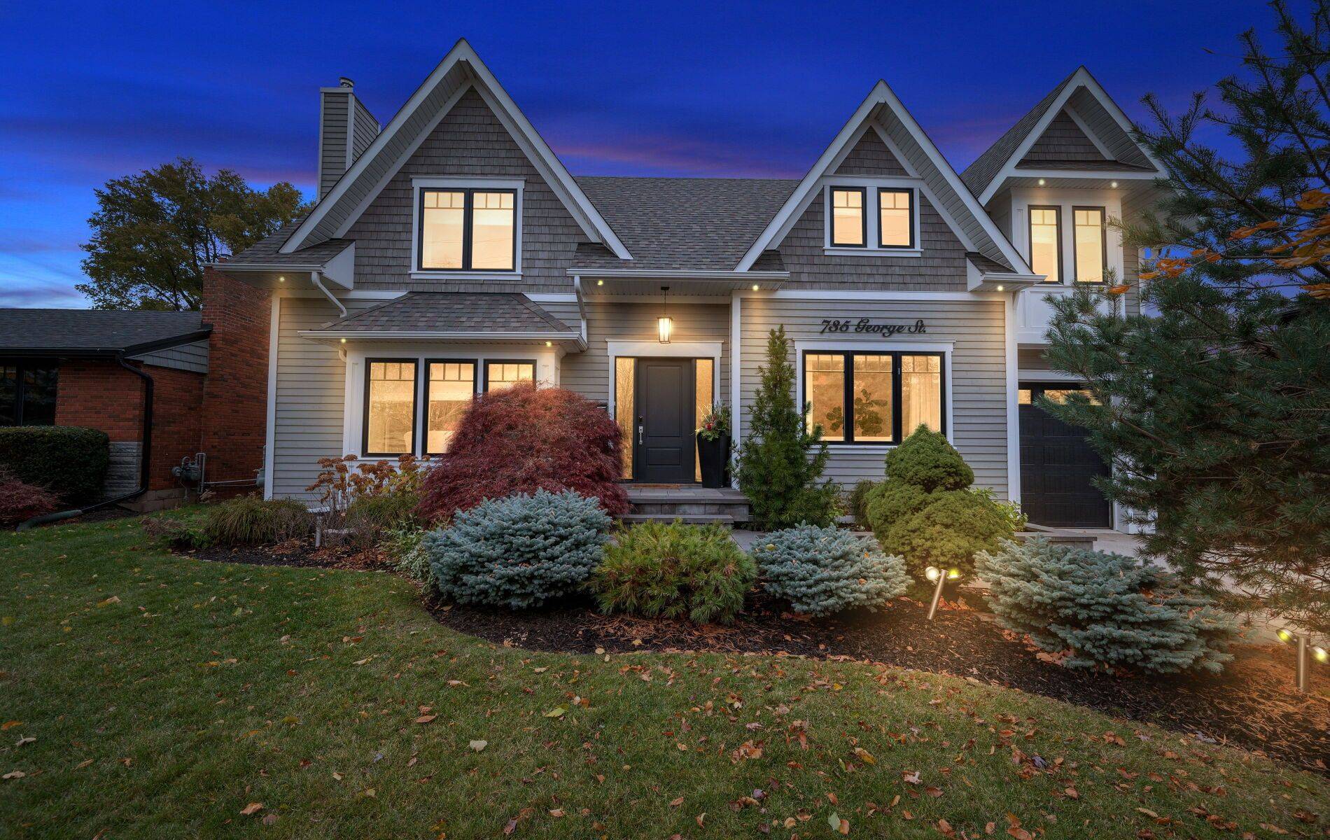 Burlington, ON L7R 2V8,735 George ST