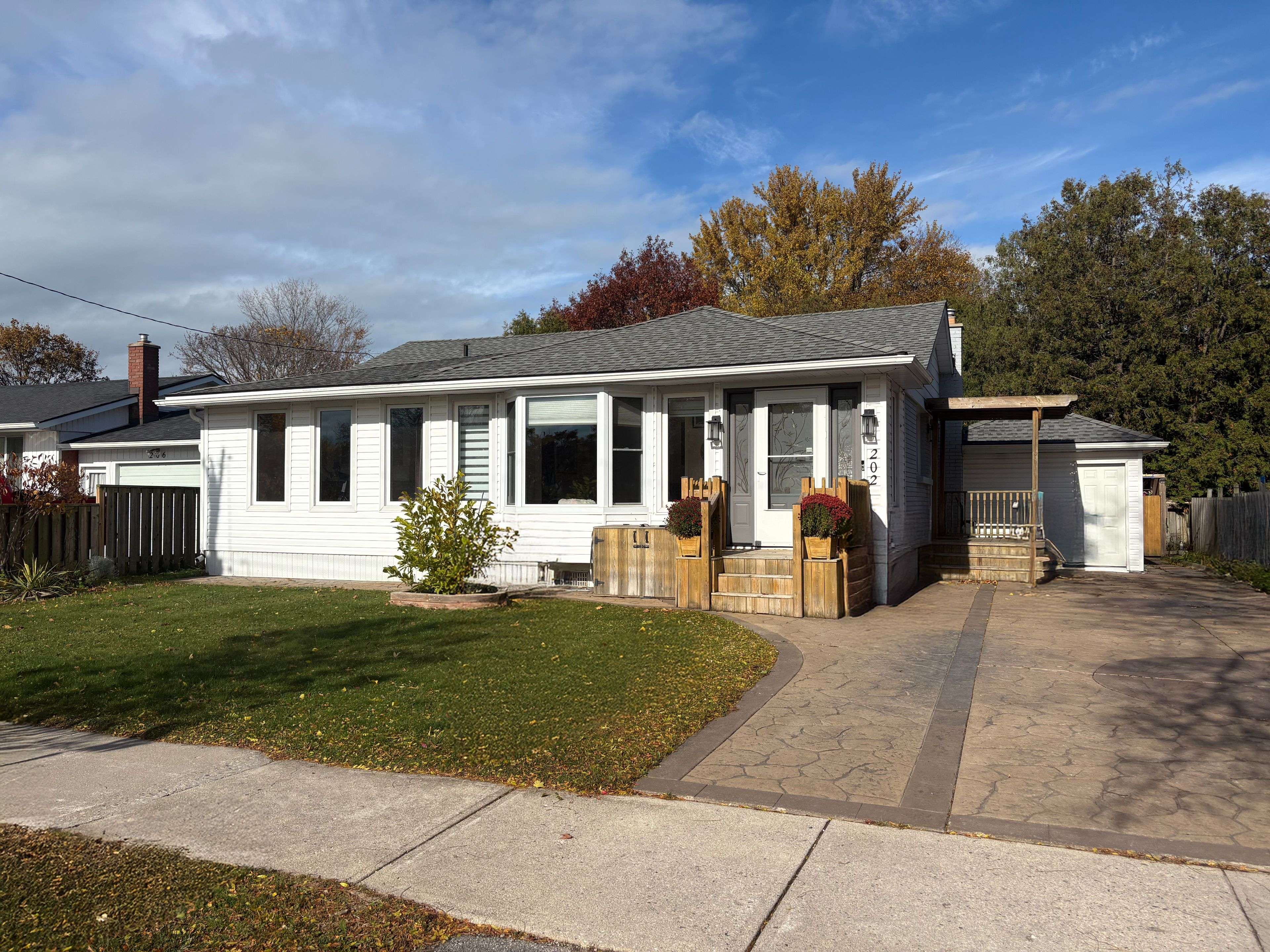 Goderich, ON N7A 1X8,202 Bennett ST W