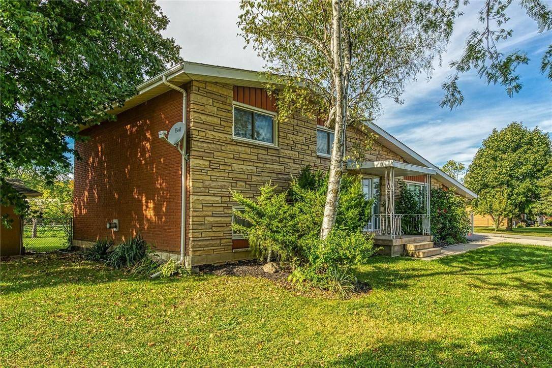 Hamilton, ON L8J 3J5,5 Third RD E