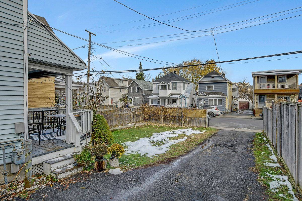 Dows Lake - Civic Hospital And Area, ON K1S 4P2,56 CHAMPAGNE AVE S