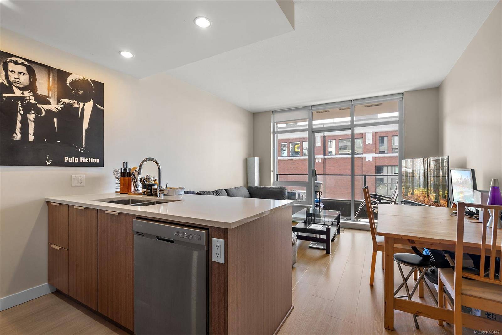 Victoria, BC V8W 0C8,728 Yates St #610