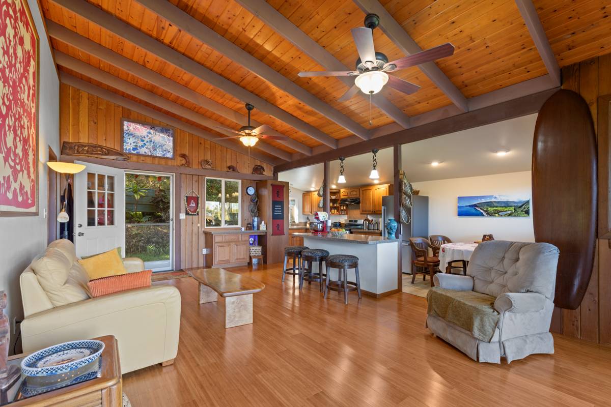 Honokaa, HI 96727,48-5441 KUKUIHAELE RD