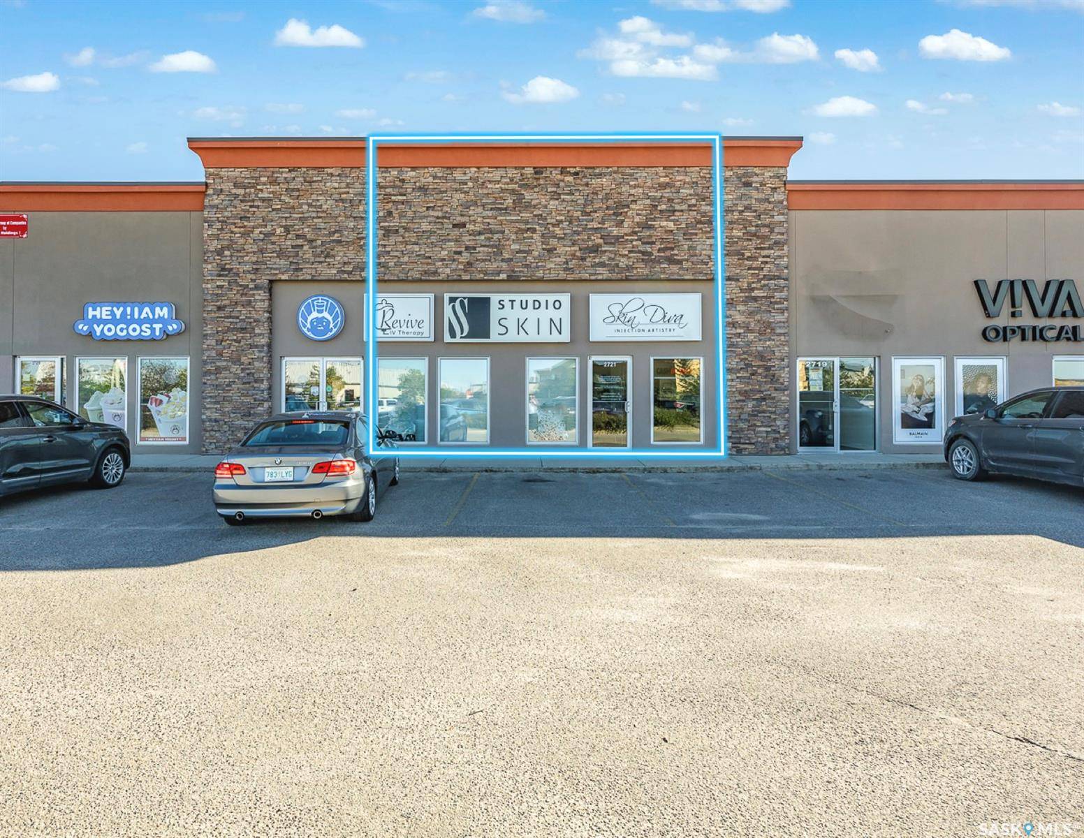 Regina, SK S4V 3B7,2721 QUANCE STREET E