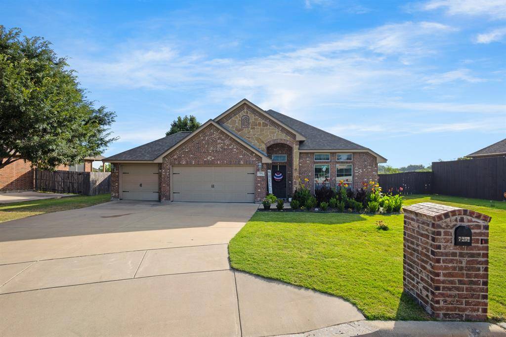 Fort Worth, TX 76179,7252 Lake Country Drive