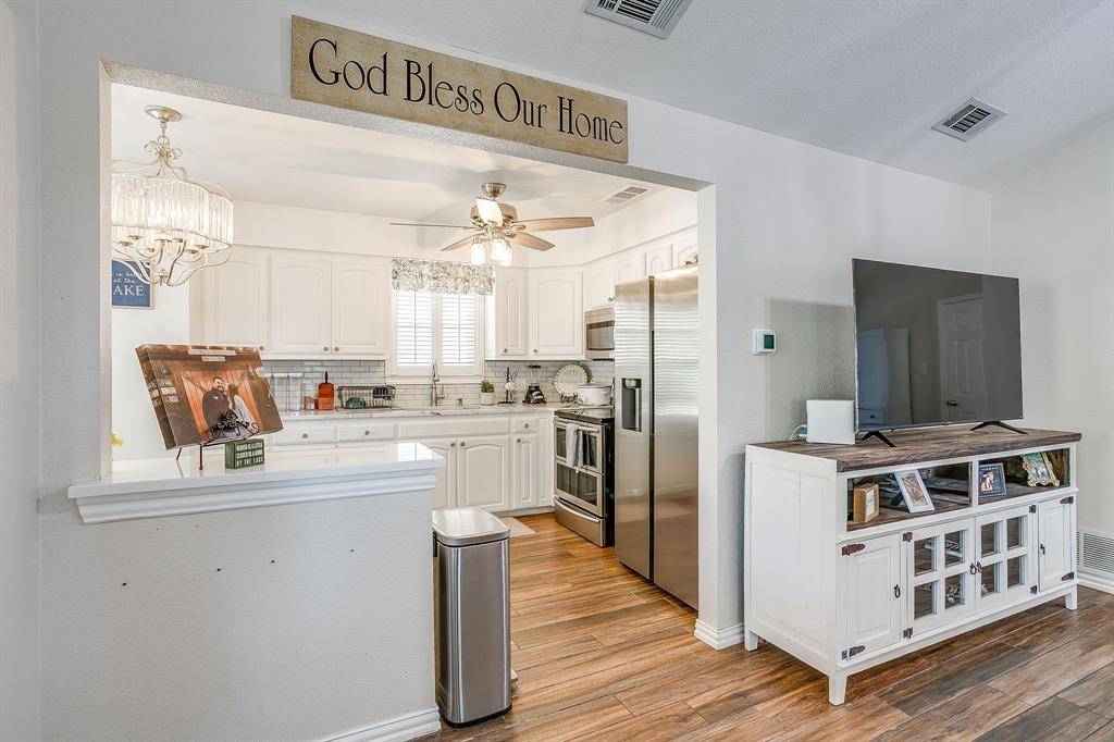 Weatherford, TX 76087,1231 E Lake Drive