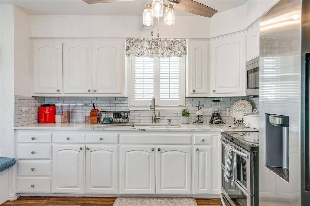 Weatherford, TX 76087,1231 E Lake Drive